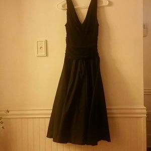 Elegant black midi dress